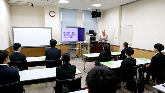 入社式の様子